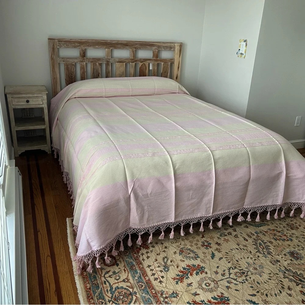 Hand Loom  Queen Size Cotton Bedspread.